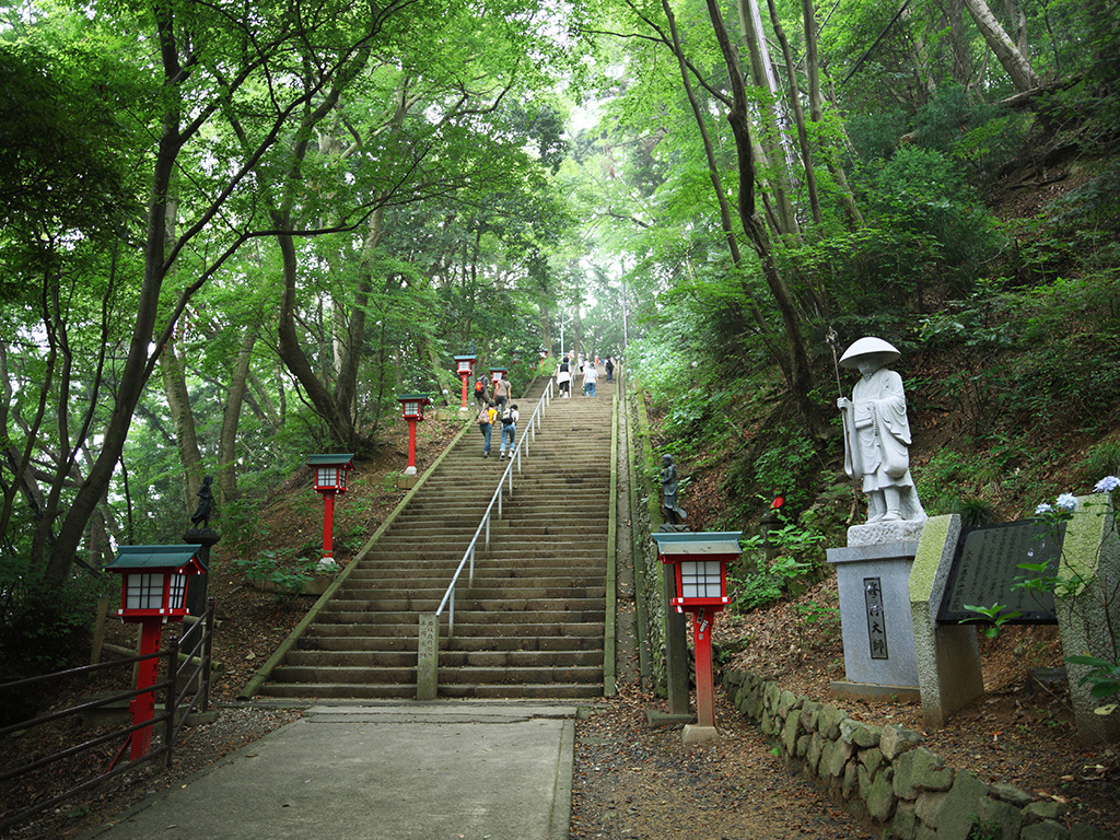 高尾山でLINEMOが麓の駅から山頂までLINEMOが電波が入ってつながるのか確認してきた takaosan-2